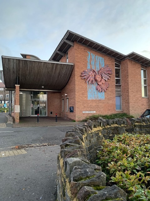 The Fishponds owl sculpture