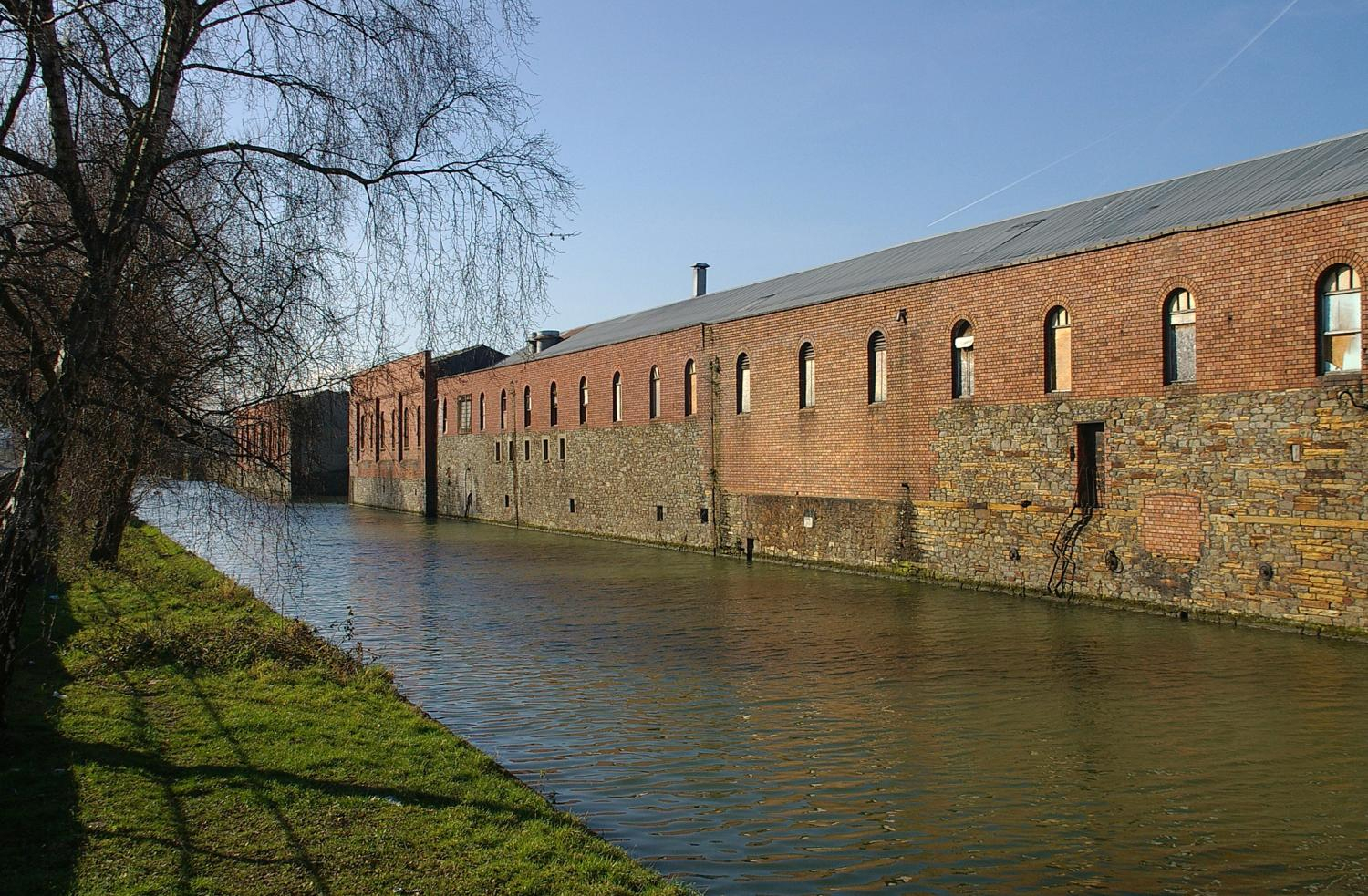 Feeder Canal